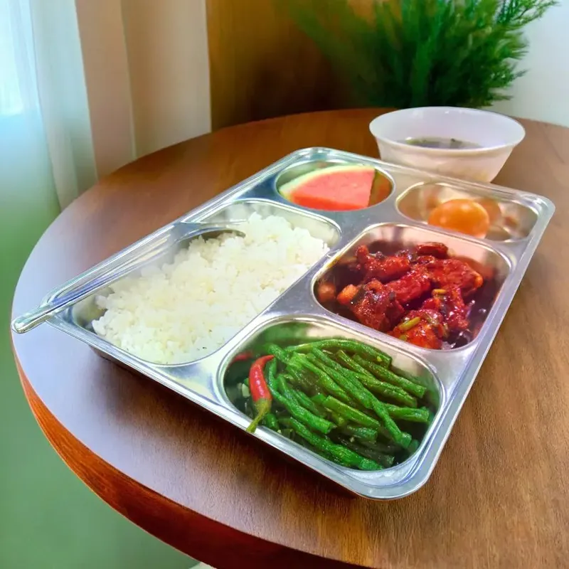 Sản phẩm Dong Tien Food 04 — Suất Ăn Công Nghiệp Đông Tiến - Công Ty TNHH MTV Đông Tiến — MST 3600891089