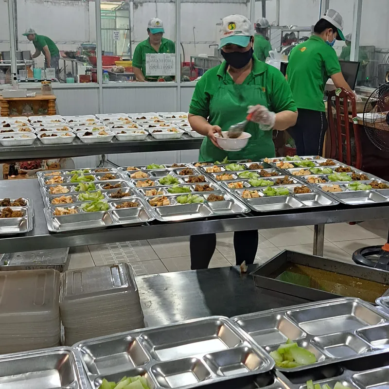 Sản phẩm Dong Tien Food 4 — Suất Ăn Công Nghiệp Đông Tiến - Công Ty TNHH MTV Đông Tiến — MST 3600891089
