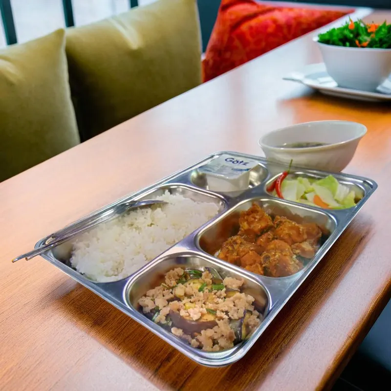 Sản phẩm Suat an cong nghiep TH Food 10 — Suất Ăn Công Nghiệp Đông Tiến - Công Ty TNHH MTV Đông Tiến — MST 3600891089