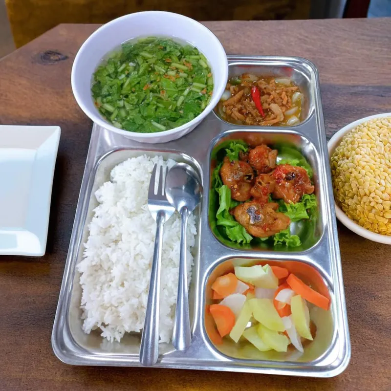 Sản phẩm Suat an cong nghiep TH Food 14 — Suất Ăn Công Nghiệp Đông Tiến - Công Ty TNHH MTV Đông Tiến — MST 3600891089