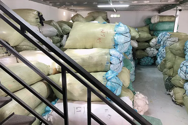 Sản phẩm vai lau cn — Găng Tay Kim Long - Công Ty TNHH Một Thành Viên Găng Tay Kim Long — MST 3602778064