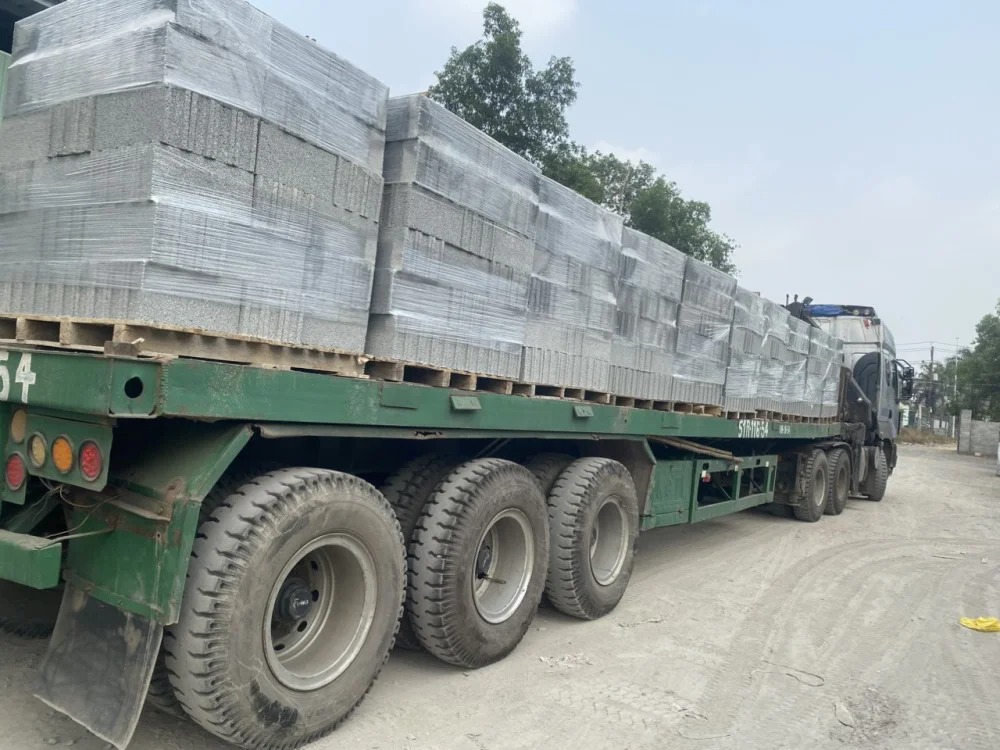 Sản phẩm van chuyen gach khong nung — Công Ty TNHH Một Thành Viên Khang Thành Lợi — MST 3603267577