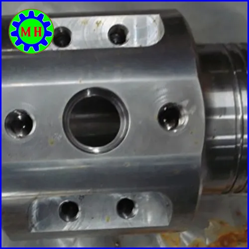 Sản phẩm Manifold 01 — Gia Công Cơ Khí Mai Hoàng - Công Ty TNHH Cơ Khí Mai Hoàng — MST 3603377668