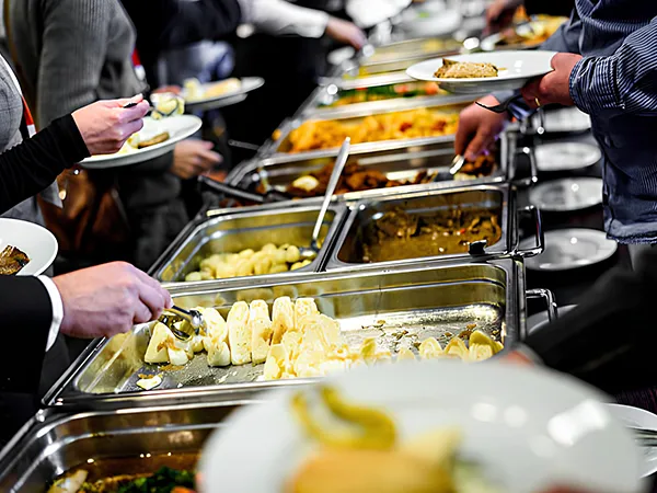 Sản phẩm Dich vu nha an — Suất Ăn Phát Thành Catering - Công Ty TNHH Thực Phẩm Hiệp Phát Thành Catering — MST 3603443208