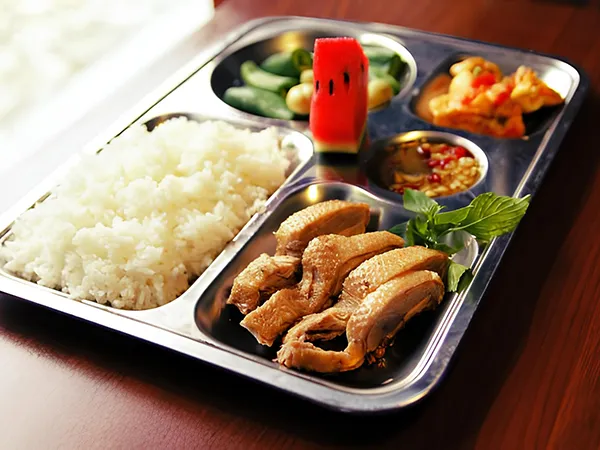 Sản phẩm Suat an cong nghiep (1) — Suất Ăn Phát Thành Catering - Công Ty TNHH Thực Phẩm Hiệp Phát Thành Catering — MST 3603443208