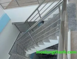 Sản phẩm cau thang inox 3 4187 — Công Ty TNHH Thành Chung Phát — MST 3603458388