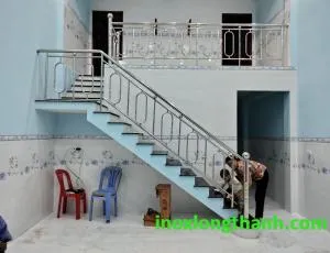 Sản phẩm cau thang inox 5 1337 — Công Ty TNHH Thành Chung Phát — MST 3603458388