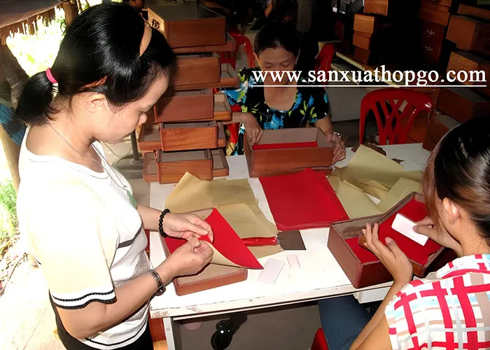 Sản phẩm xuong sx (10) — Hộp Gỗ Mộc Nguyễn Gia - Công Ty TNHH Sản Xuất Thương Mại Mộc Nguyễn Gia — MST 3603491917