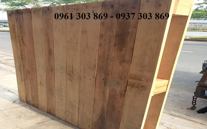 Sản phẩm pallet go mau 4 fix 1 — Pallet Nhựa Gỗ Kim Mạnh Phát - Công Ty TNHH Nhựa Gỗ Kim Mạnh Phát — MST 3603503418