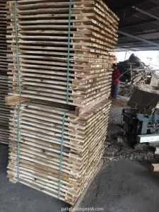 Sản phẩm go 22x90x960 thanh phay vat chan pallet_300x300 — Công Ty TNHH Palet Gỗ Vương Minh — MST 3603514089