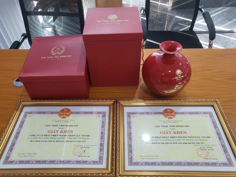 Sản phẩm vin hr nhan khen thuong chi cuc thue — Công Ty Cổ Phần Phát Triển Nguồn Nhân Lực VIN HR — MST 3603521921
