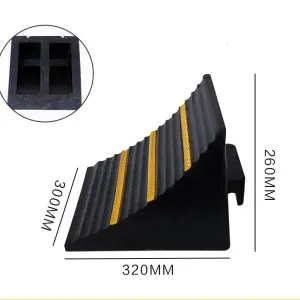 Sản phẩm cuc chan lui xe tam giac chat lieu cao su co phan quang loai sieu ben nang hon 10kg_6650235c06e81 300x300 — Công Ty TNHH HP Safety — MST 3603526856