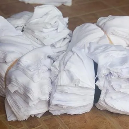 Sản phẩm 9893gie lau cotton trang 3291 — Công Ty TNHH TM Vật Tư Công Nghiệp Thanh Thanh Trúc — MST 3603637820