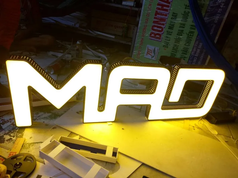 Sản phẩm chu noi mica den led gia re tai bien hoa1 — Công Ty TNHH Mỹ Thuật Thiên Nam Group — MST 3603933058