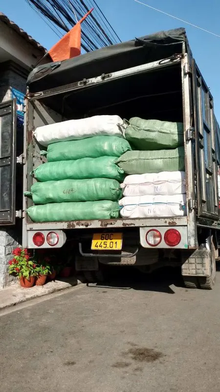 Sản phẩm giao gang tay bao ho lao dong tan van loi 450x800 — Công Ty TNHH Tân Vạn Lợi Safety — MST 3604040113