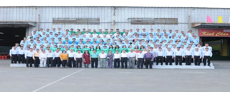 Sản phẩm people1 — Hạt Nhựa Hừng Đông - Công Ty TNHH Nhựa Hừng Đông — MST 3700151088