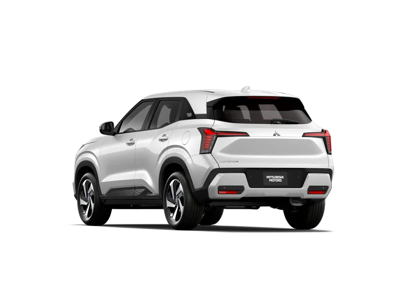 Sản phẩm RV Trang P rear left — Công Ty TNHH Ô Tô Mitsubishi Việt Nam — MST 3700229030
