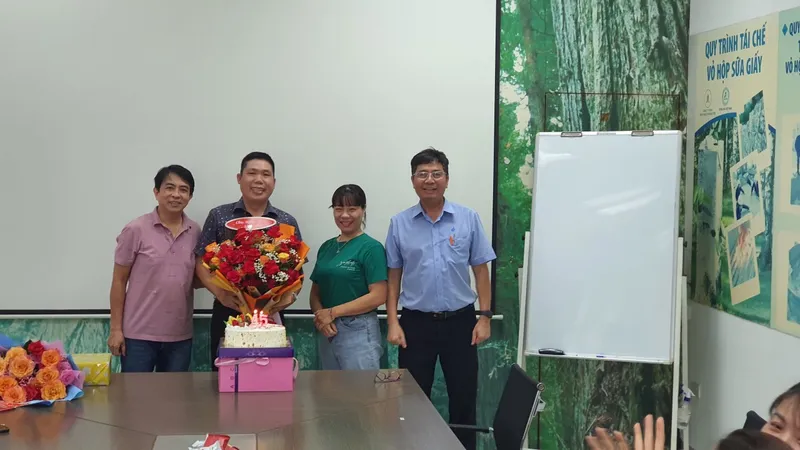 Sản phẩm sinhnhat Mr.Hai GD.HCNS — Công Ty Cổ Phần Sản Xuất Thương Mại Mizu Paper — MST 3700392816