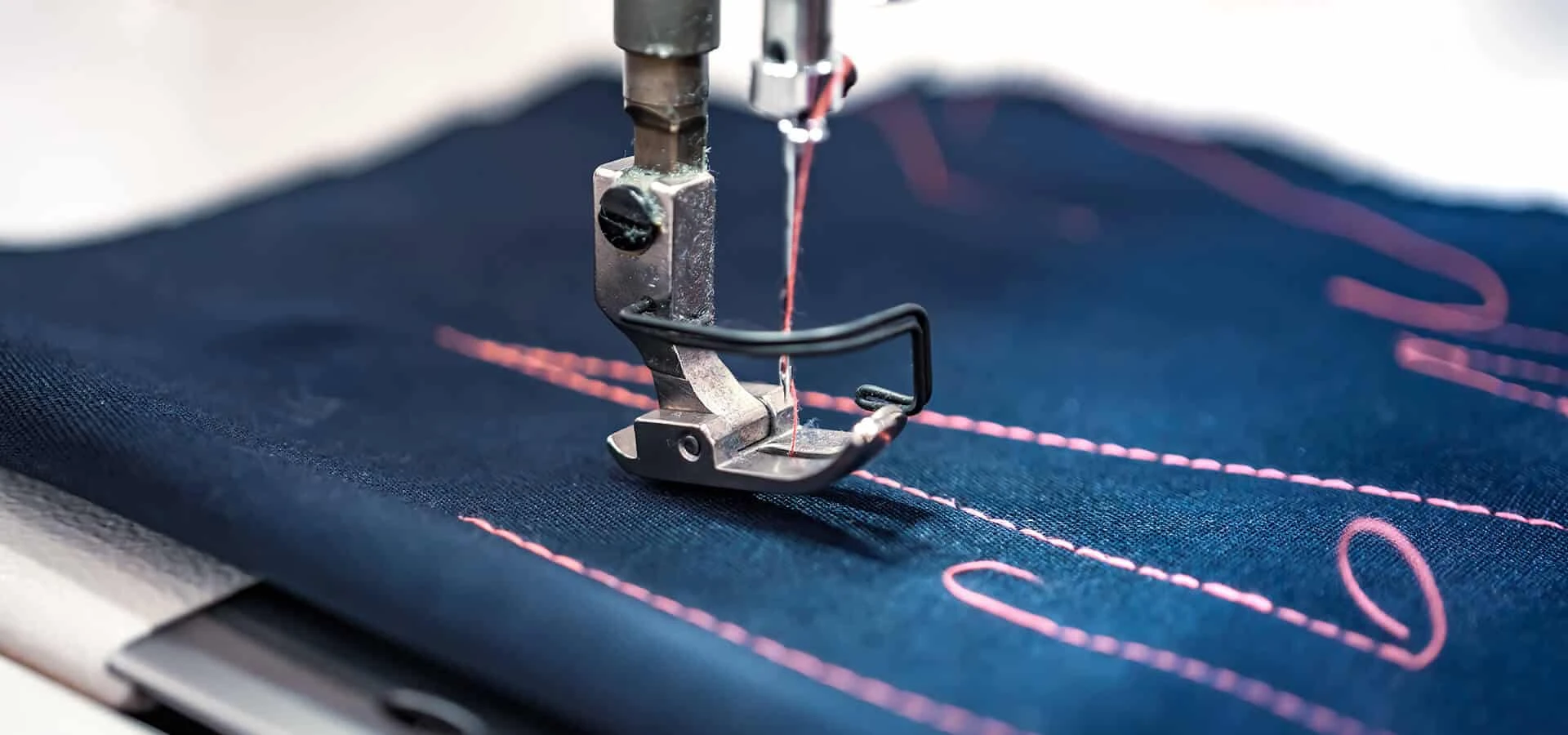 Sản phẩm professional sewing machine close up modern textil F9BVMW7 1.CtpeQb3u_hLhAG — Interchina Management - Công Ty TNHH Interchina Management (Việt Nam) — MST 3700481921