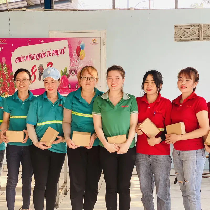 Sản phẩm quoc te phu nu 3 dnvpack 1926 — Công Ty CP Bao Bì Đông Nam Việt — MST 3700538504