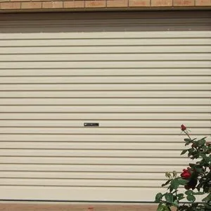 Sản phẩm cua cuon cong nghe dai loan ccdl002 1 300x300 — Viethome Window - Công Ty TNHH MTV Ngôi Nhà Việt — MST 3701507675