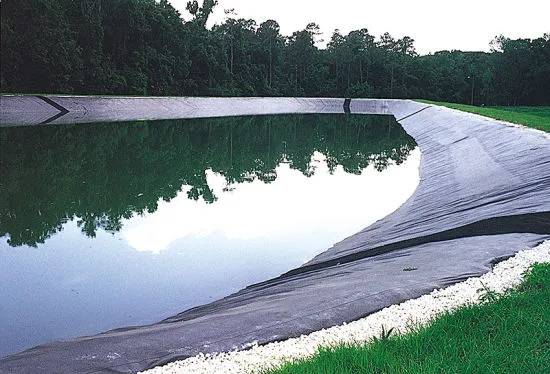 Sản phẩm 1 0mm Smooth HDPE Geomembrane Pond Liner — Công Ty TNHH MTV Rồng Đỏ — MST 3701662670