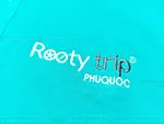 Sản phẩm ROOTY TRIP_KH MAY AO THUN DONG PHUC.jpg — Công Ty TNHH Phát Thiên Thanh — MST 3701771542
