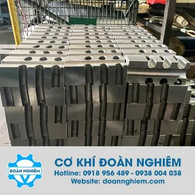 Sản phẩm khuon may ep vien nen rdf 7e6e261c — Cơ Khí Đoàn Nghiêm - Công Ty TNHH Sản Xuất Thương Mại Cơ Khí Đoàn Nghiêm — MST 3701834383
