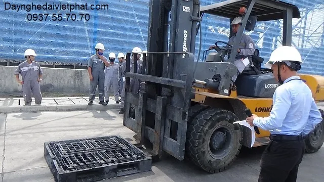 Sản phẩm Cach day lai xe nang xe hoi xe o to ly thuyet thi sat hach Binh Duong Tphcm Dong nai 4 — Công Ty TNHH Đào Tạo Nghề Đại Việt Phát — MST 3701860111