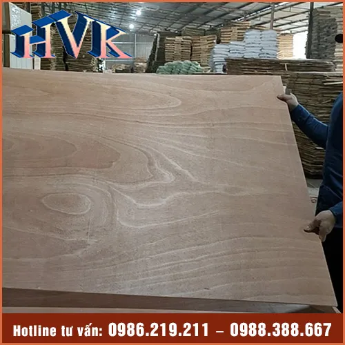 Sản phẩm van ep mat okoume 7 — Gỗ Công Nghiệp Hải Vân Khánh - Công Ty TNHH Thương Mại Dịch Vụ Hải Vân Khánh — MST 3702010149