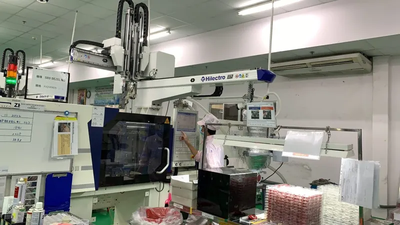 Sản phẩm Hinh 2 May ep nhua 1024x576 — Công Ty TNHH Kyoritsu Bussan Việt Nam — MST 3702201506