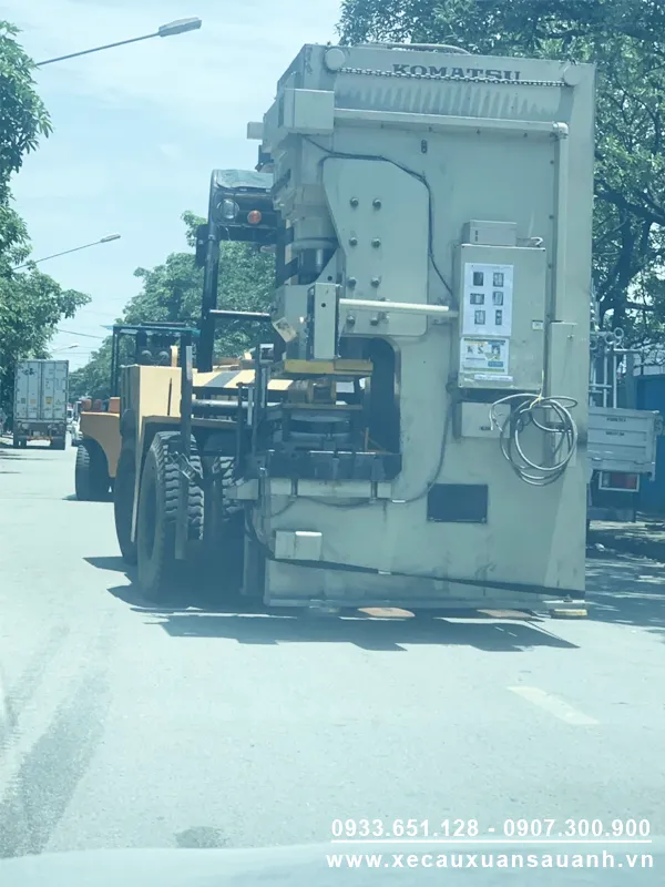 Sản phẩm cho thue xe cau 5 1163 — Xe Nâng Xuân Sáu Anh - Công Ty TNHH Một Thành Viên Thương Mại Dịch Vụ Vận Tải
Xuân Sáu Anh — MST 3702291651