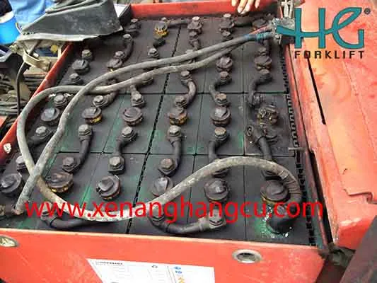 Sản phẩm phuc hoi binh xe nang dien — Công Ty TNHH SX TM DV XNK Hoàng Gia — MST 3702324152