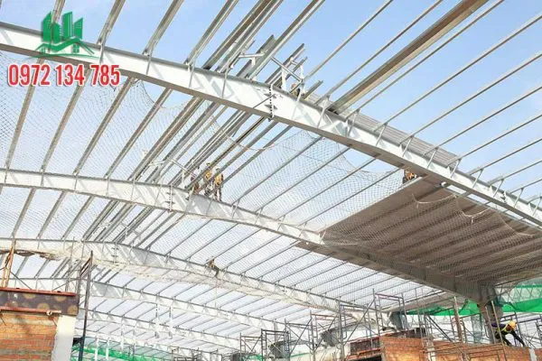 Sản phẩm thi cong mai ton nha xuong tai binh duong minhquan 01 600x400 — Công Ty TNHH Một Thành Viên Trang Trí Nội Ngoại Thất Minh Quân — MST 3702327643