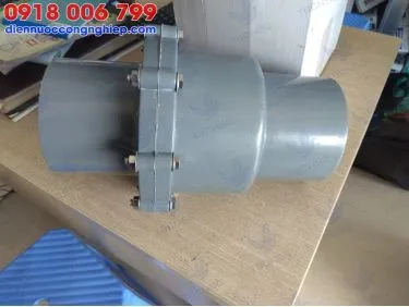Sản phẩm van 1 chieu nhua pvc check valve pvc  a8537c 375x282 — Công Ty Cổ Phần Đầu Tư Xuất Nhập Khẩu Thiết Bị Công Nghiệp Sài Gòn — MST 3702343606
