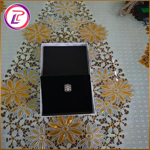 Sản phẩm Khung áº£nh (1) — Nhung Phong Long - Công Ty TNHH Một Thành Viên Sản Xuất Thương Mại Phong Long — MST 3702367822