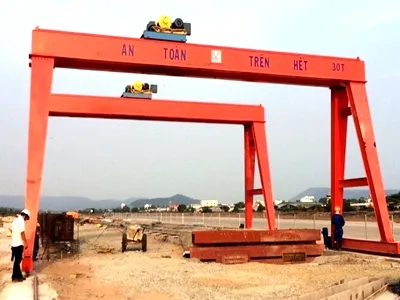 Sản phẩm cong truc — Thang Máy, Cầu Trục Long Vũ - Công Ty TNHH Sản Xuất Cầu Trục Thang Máy Long Vũ — MST 3702383888