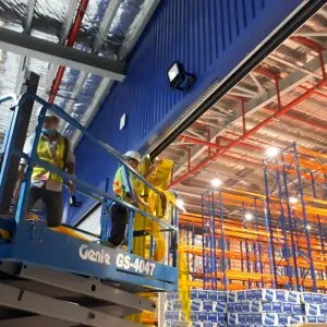 Sản phẩm rèm ngăn lạnh 4 300x300 — Công Ty TNHH Một Thành Viên Thương Mại Đình Thành Phát — MST 3702415120