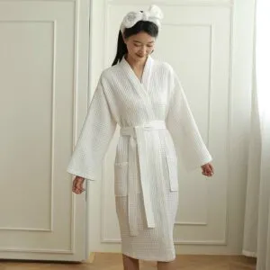 Sản phẩm ao choang tam 6 300x300 — Công Ty TNHH CVP Cường Vinh Phát — MST 3702431764