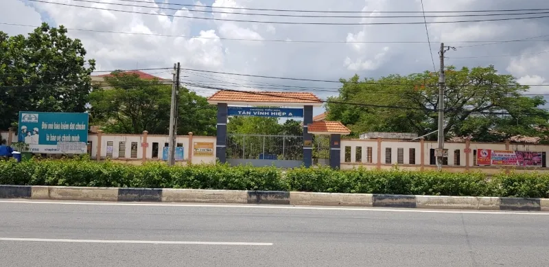 Sản phẩm oHzSkaCFsN — Công Ty TNHH Môi Giưới Bất Động Sản Phú Hưng — MST 3702435511