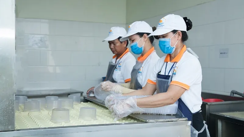 Sản phẩm ve sinh vat dung — Công Ty TNHH TM DV SX XNK An Catering — MST 3702487968