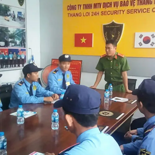 Sản phẩm dich vu dao tao bv 1 — Bảo Vệ Thắng Lợi 24H - Công Ty TNHH Một Thành Viên Dịch Vụ Bảo Vệ Thắng Lợi 24H — MST 3702496835