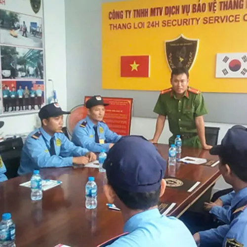 Sản phẩm dich vu dao tao bv 11 — Bảo Vệ Thắng Lợi 24H - Công Ty TNHH Một Thành Viên Dịch Vụ Bảo Vệ Thắng Lợi 24H — MST 3702496835