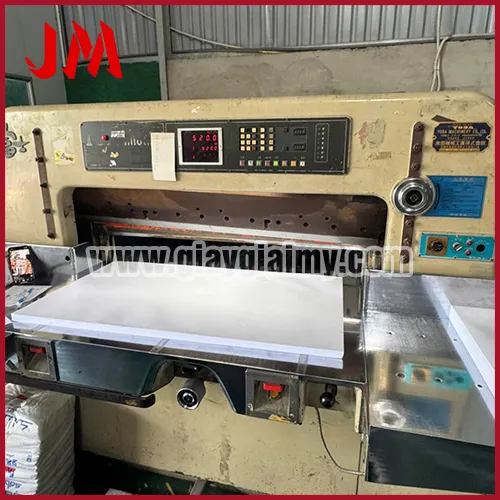 Sản phẩm giay a4 70g 2 — Giấy Gói Giày Giai Mỹ - Công Ty TNHH Một Thành Viên Thương Mại Xuất Nhập Khẩu
Giai Mỹ — MST 3702504532
