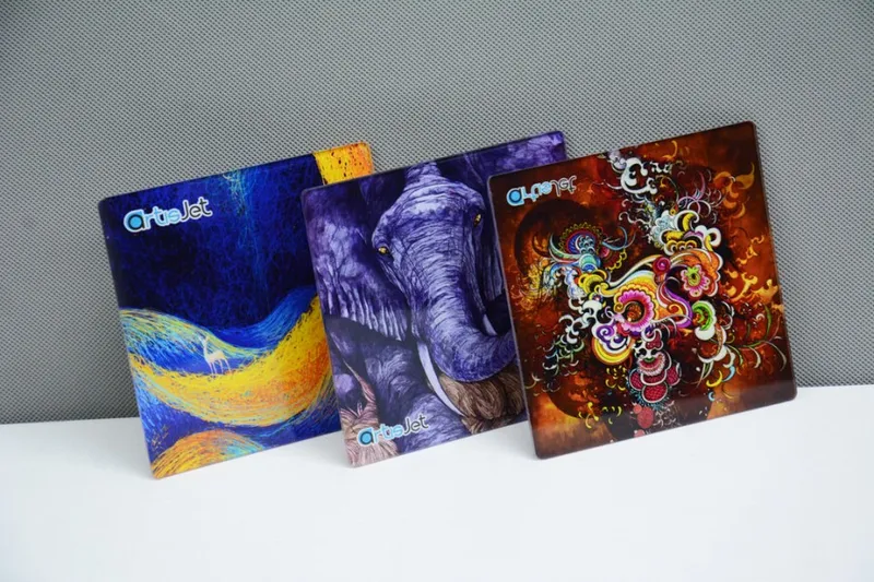 Sản phẩm in uv gia re — Công Ty TNHH TM DV Thiết Bị Đức Quang — MST 3702509788