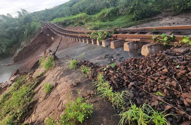 Sản phẩm Bao kalmaegi anh huong dg sat viet nam — Công Ty TNHH XNK Thép Thành Đạt Phát — MST 3702560417