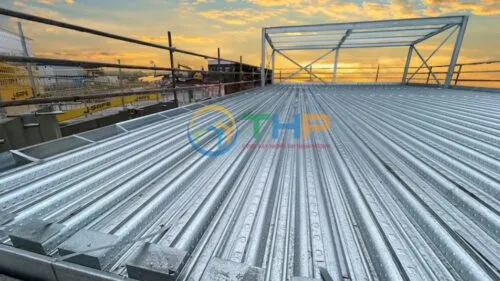 Sản phẩm cau tao ton san deck 500x281 — Tôn Thép Tân Hồng Phúc - Công Ty TNHH Vật Liệu Xây Dựng Tôn Thép Tân Hồng Phúc — MST 3702574875