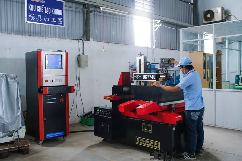 Sản phẩm WIRE CUTTING MACHINE scaled — Công Ty TNHH Chính Xác Điều Thuận — MST 3702578929