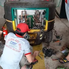 Sản phẩm dich vu sua chua xe nang uy tin chuyen nghiepz19640878782224b552b6915087ba41f1b3e6b2c6b6545 1368 — Xe Nâng Đức Minh - Công Ty TNHH TM DV KT Xe Nâng Đức Minh — MST 3702612129