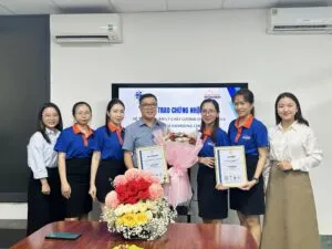 Sản phẩm z5957749500708_73f9959c982484a393738d2a4bf6f87a 300x225 — Toàn Phát Logistics - Công Ty Cổ Phần Thương Mại Dịch Vụ Toàn Phát Logistics — MST 3702618138